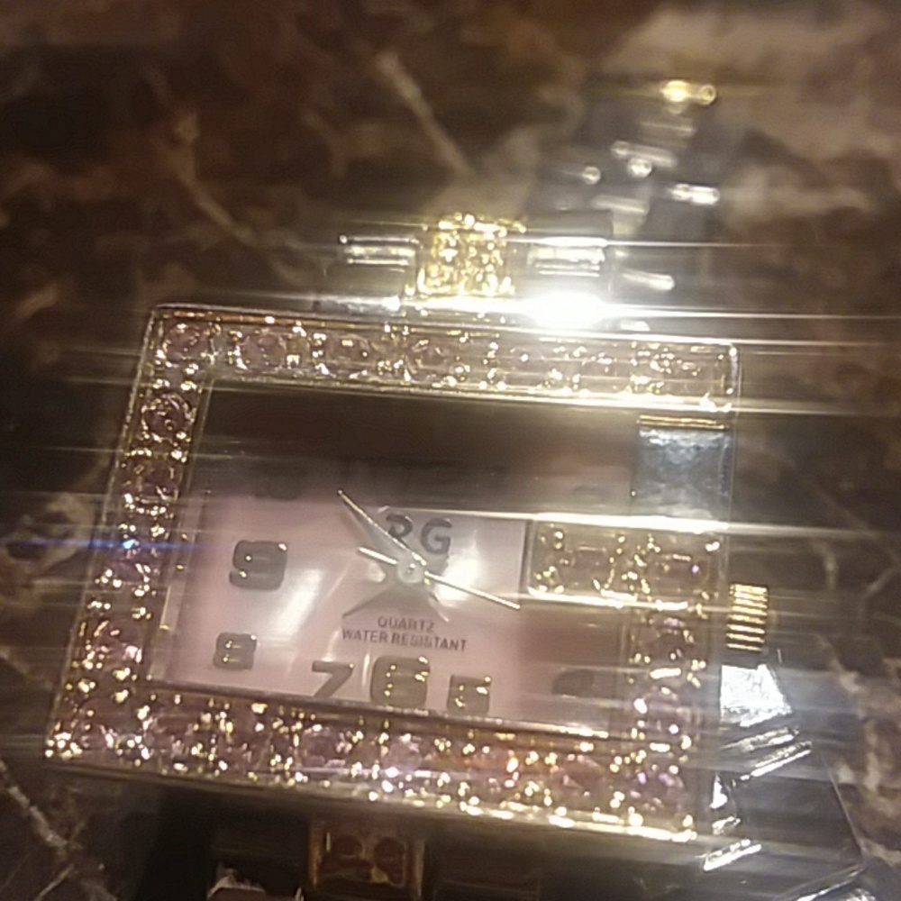 Watch - Picture 2 of 4